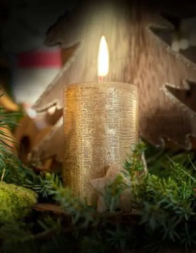 Gemütliche Weihnachten mit schönen Dekorationen von Ihrer Gär