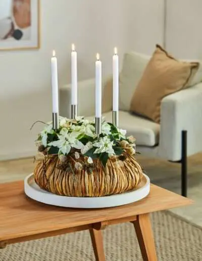 Adventskranz modern mit Weihnachtssternen by Stars for Europe